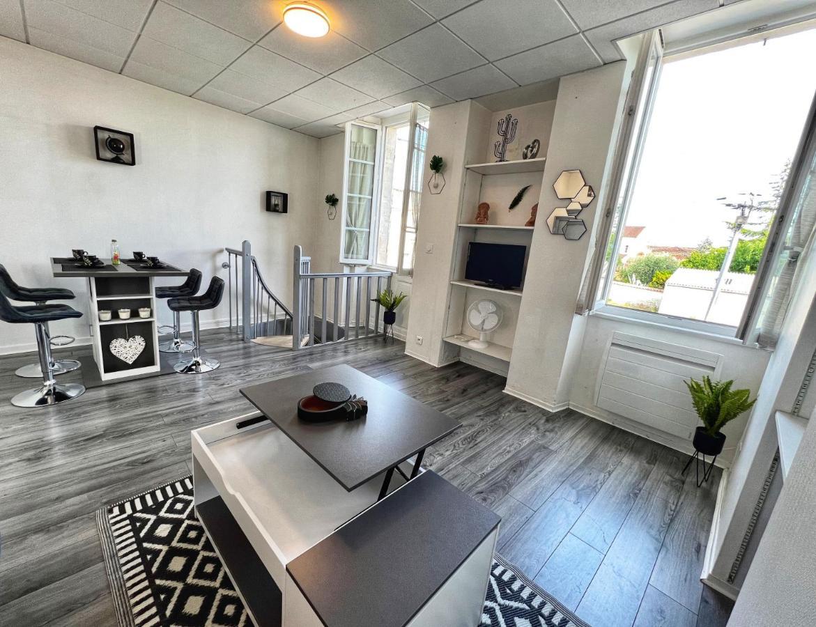 Le Myvi - Wifi - Hyper Centre Cognac Apartment Exterior photo